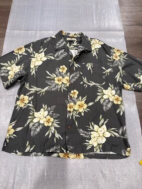 Tommy Bahama Black Short-Sleeve Floral Button-Down Shirt